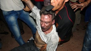 Во время нападения на американское консульство в Бенгази был убит посол США Кристофер Стивенс