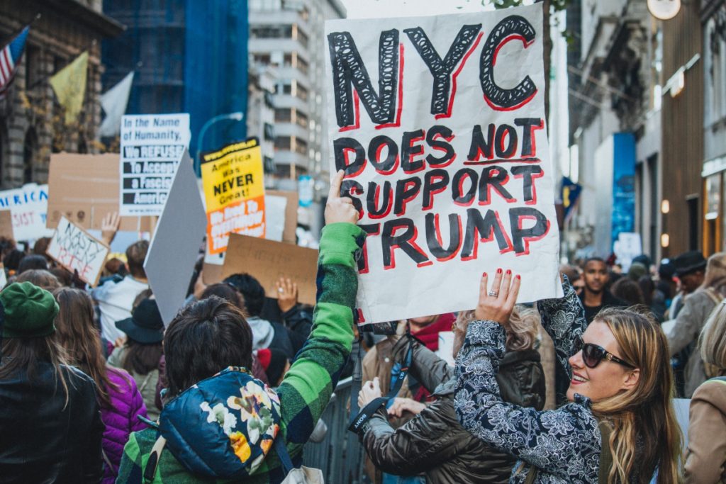 Противники Трампа в Нью-Йорке 