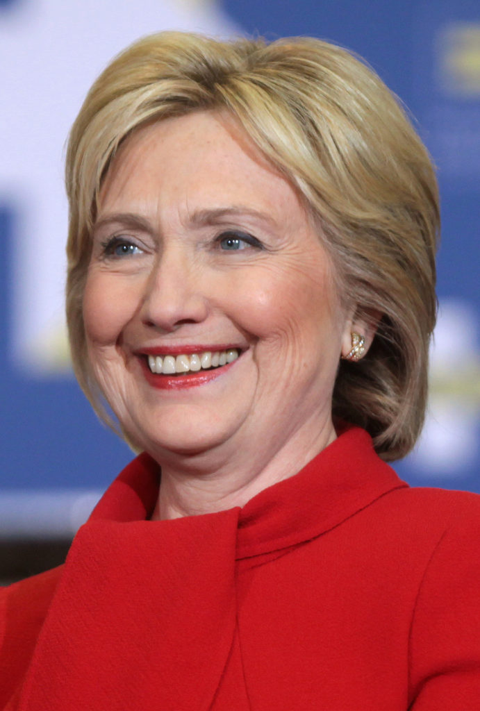 Хиллари Клинтон крала перед дебатами вопросы, которые ей должны были задать