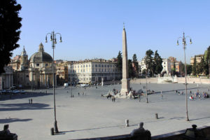 1024px-Piazza_del_popolo_Roma_2011_1