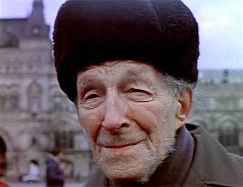 Лев Термен на Красной площади в Москве. 1993 г. 