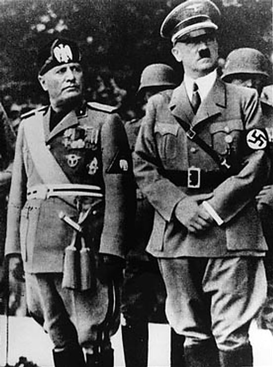 Б. Муссолини и А. Гитлер