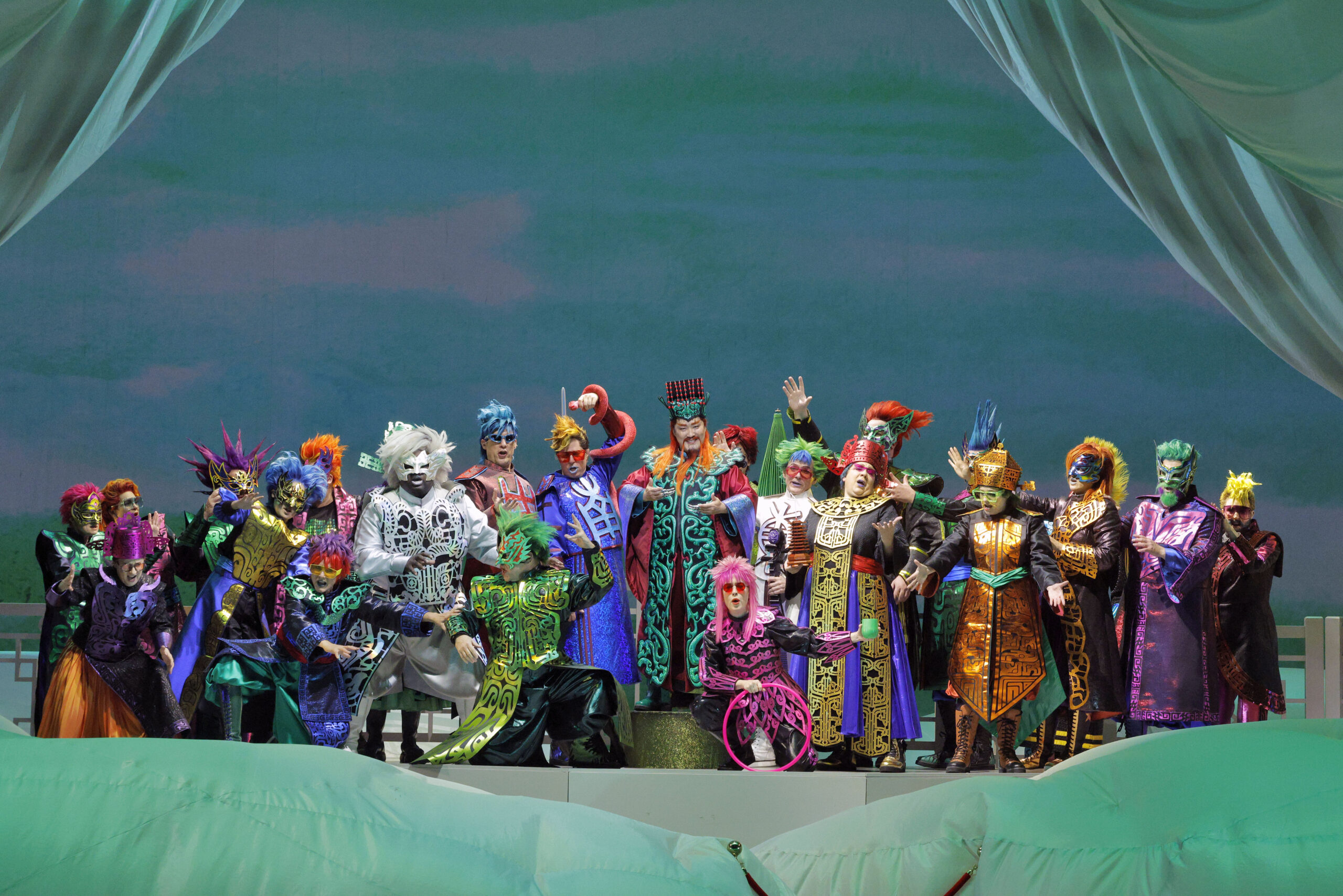 Праздничная афиша